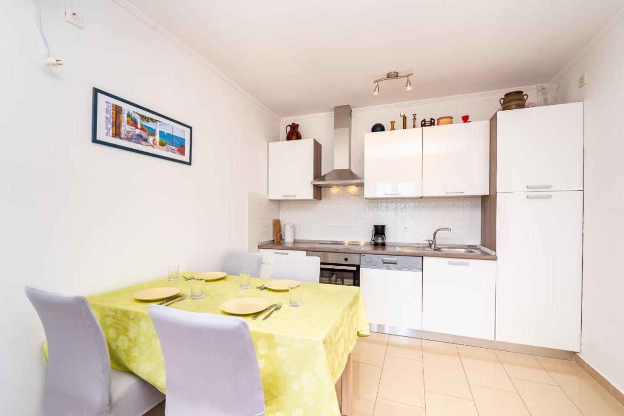 Apartments Peco Корчула Екстер'єр фото