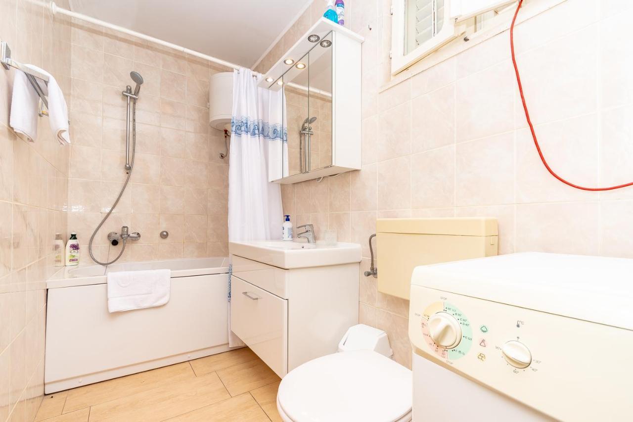 Apartments Peco Корчула Екстер'єр фото
